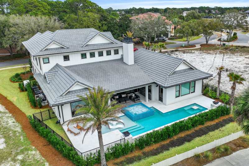 4 bedroom Detached Single Family at 4548 Sailmaker Lane, Regatta Bay, Destin — photo 1