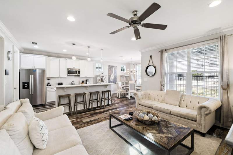 4 bedroom Detached Single Family at 1961 Baytowne Loop, Villa Lago, Miramar Beach — photo 3