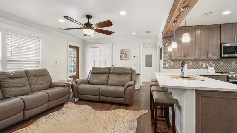3 bedroom Detached Single Family at 521 W Juniper Avenue, Oakwood Hills, DeFuniak Springs — photo 3