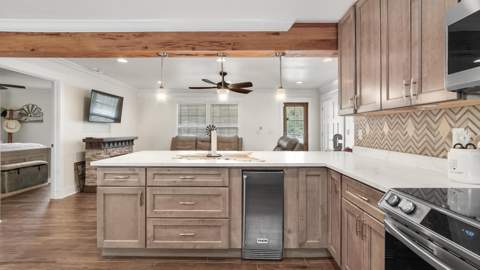 521 W Juniper Avenue, DeFuniak Springs FL - photo 6 of 30