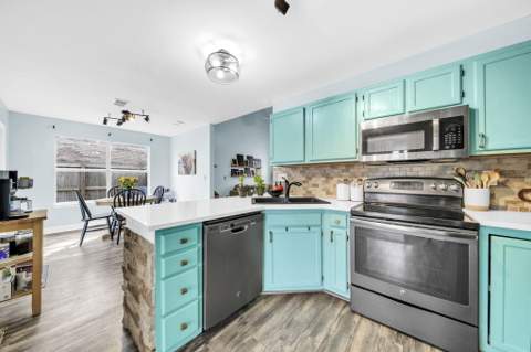 1059 Windmill Drive, Fort Walton Beach FL - photo 13 of 28