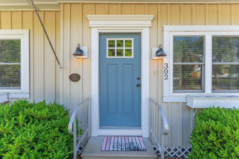 2 bedroom Detached Single Family at 302 Crescent Drive, Town Of Defuniak Springs, DeFuniak Springs — photo 4