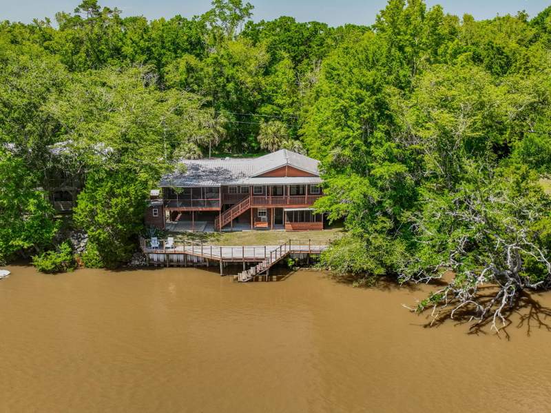 2 bedroom Detached Single Family at 891 Choctawhatchee River Road, Choctawhatchee River Estates, Ponce De Leon — photo 1