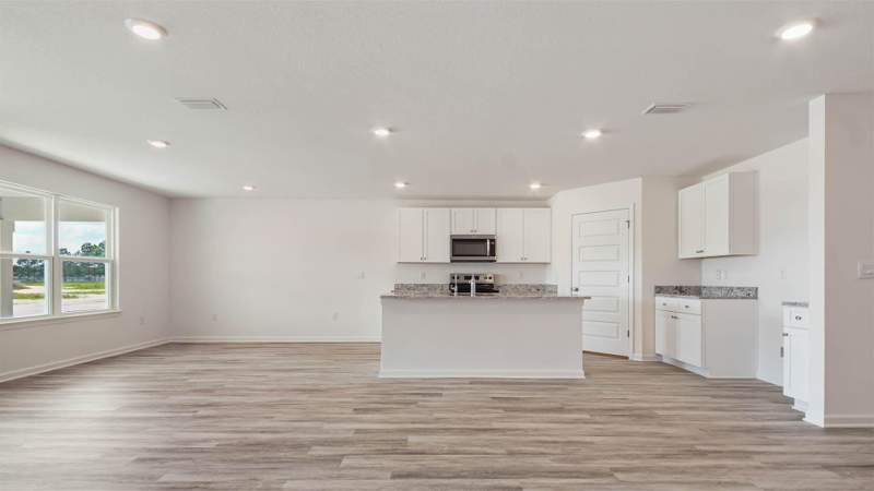 4 bedroom Detached Single Family at 59 Foxtrail Run, Ashton Park Phase III, Freeport — photo 4
