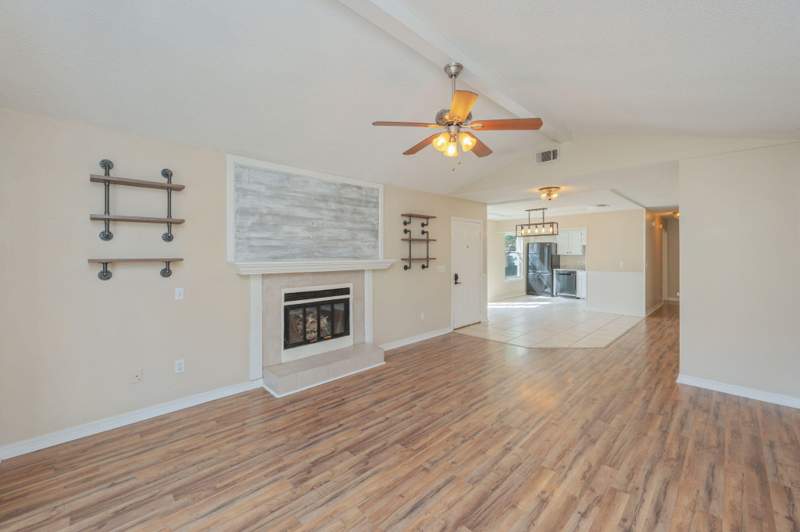 2 bedroom Detached Single Family at 204 Mckinley Street, Valparaiso Pinecrest 3, Niceville — photo 4