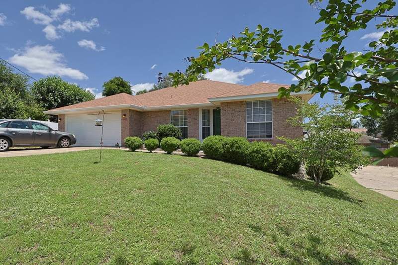4 bedroom Detached Single Family at 5205 Whitehurst Lane, Antioch Estates S/D, Crestview — photo 3