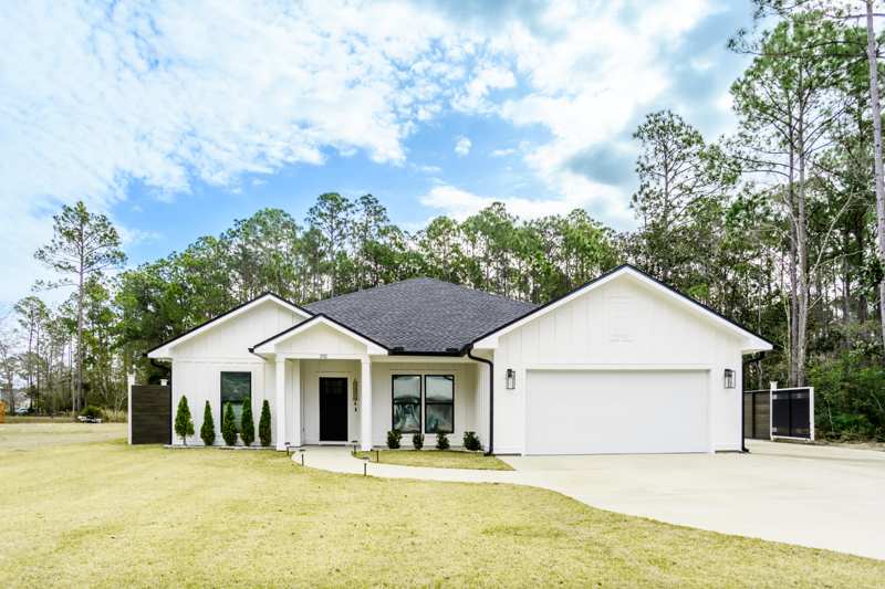 4 bedroom Detached Single Family at 192 Bayou Circle, Emerald Shores, Freeport — photo 1