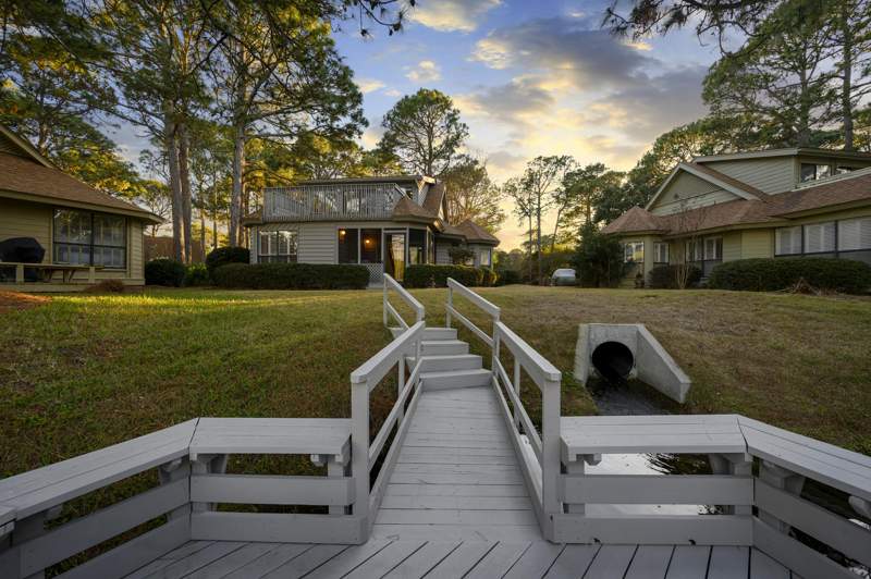 3 bedroom Detached Single Family at 219 Audubon Drive, Fairways, Miramar Beach — photo 5