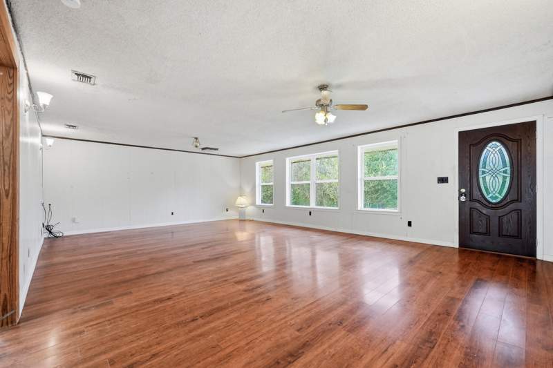 3 bedroom Detached Single Family at 4758 Boutwell Road, No Recorded Subdivision, Laurel Hill — photo 4