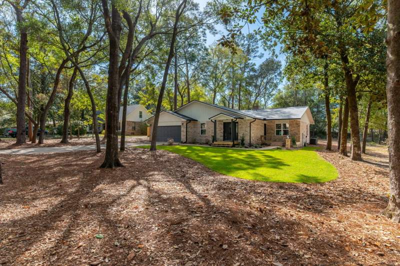 3 bedroom Detached Single Family at 105 Drew Court, Rocky Bayou Estates, Niceville — photo 2