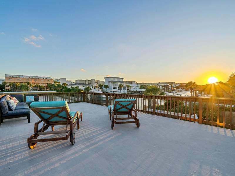 4 bedroom Detached Single Family at 524 Vera Cruz Drive, Holiday Isle, Destin — photo 4