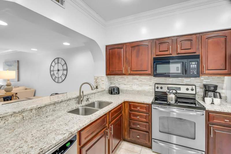 2 bedroom Townhouse at 5151 Beachwalk Circle, Beachwalk Villas Ph 05, Miramar Beach — photo 3
