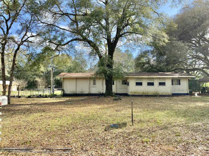 2 bedroom Mobile Home at 3210 Wells Avenue, Nonesuch Way, Crestview — photo 1