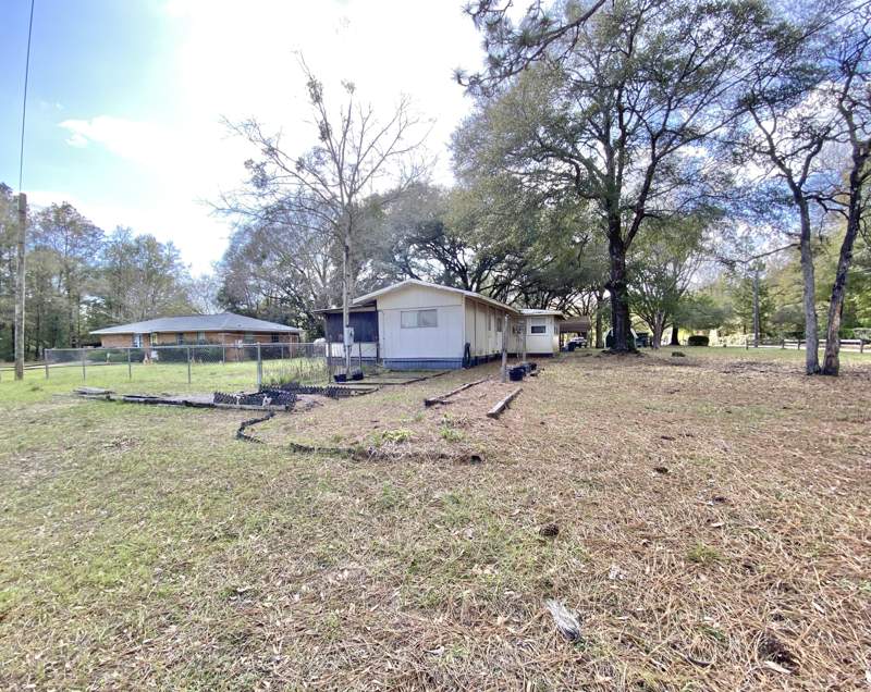 2 bedroom Mobile Home at 3210 Wells Avenue, Nonesuch Way, Crestview — photo 5