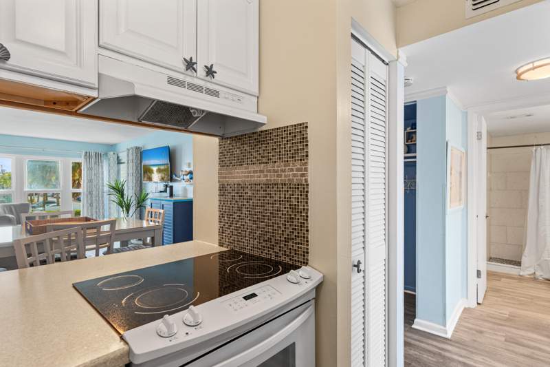 1 bedroom Condominium at 770 Sundial Court #Unit 206, Emerald Isle, Fort Walton Beach — photo 4