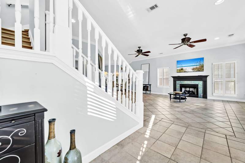 4 bedroom Detached Single Family at 17 Sandy Dune Circle, Emerald Dunes, Miramar Beach — photo 4