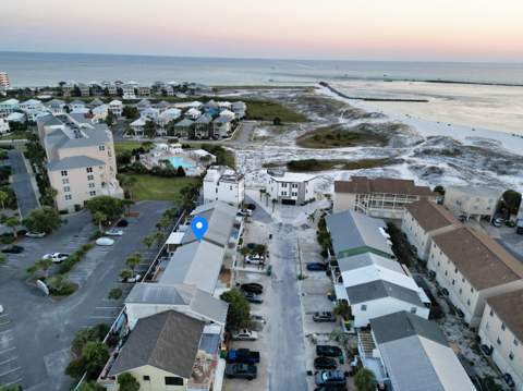 24 Gulf Breeze Court, Destin FL - photo 9 of 68