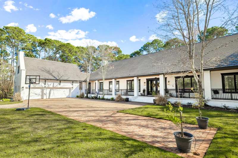 4 bedroom Detached Single Family at 410 Windjammer Court, Regatta Bay Ph 1, Destin — photo 1