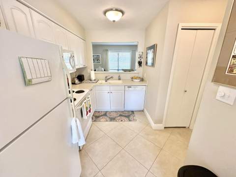 534 Augusta Place ## 11402, Miramar Beach FL - photo 16 of 47