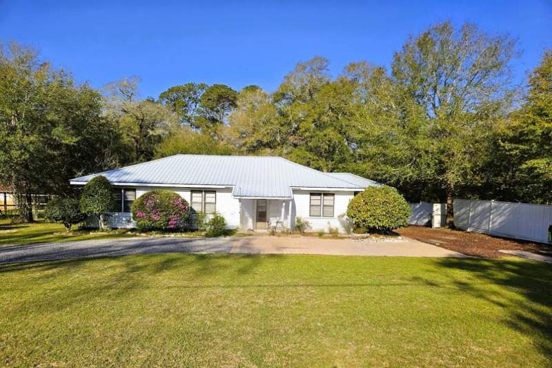 3 bedroom Detached Single Family at 164 S 13Th Street, Metes & Bounds, DeFuniak Springs — photo 5