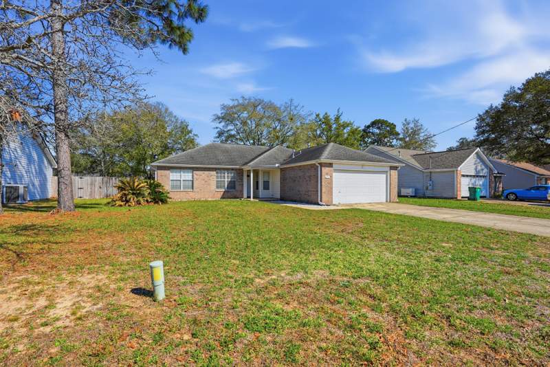 4 bedroom Detached Single Family at 4719 Connor Drive, Sugar Creek S/D, Crestview — photo 5
