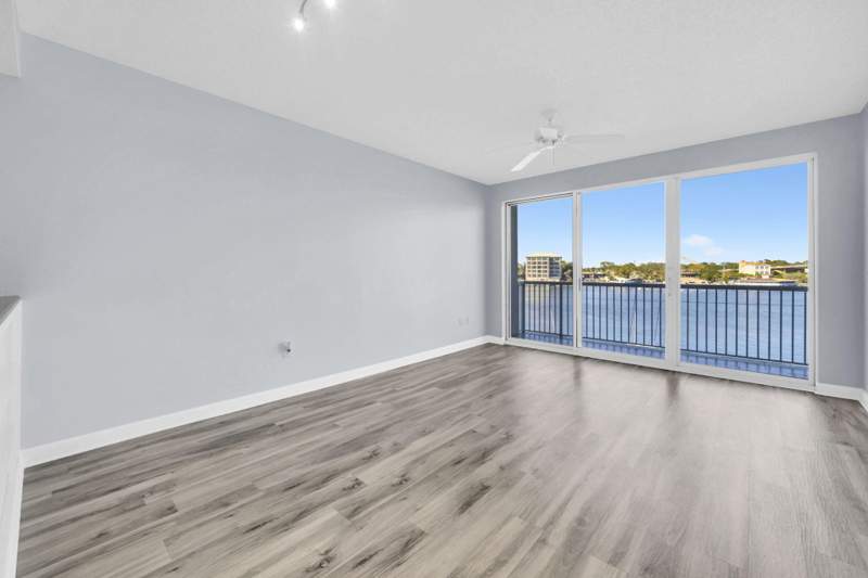 2 bedroom Condominium at 321 Bream Avenue #309, Palm Court Yacht Club, Fort Walton Beach — photo 5