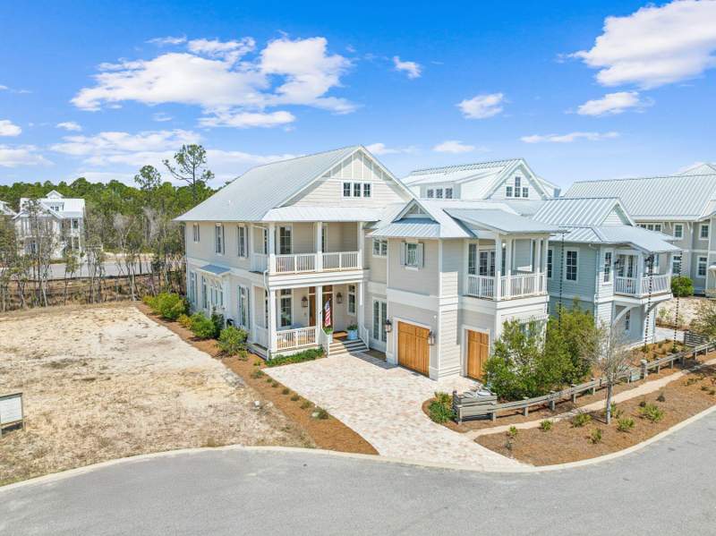 4 bedroom Detached Single Family at 58 String Lily Cove, WaterColor, Santa Rosa Beach — photo 2