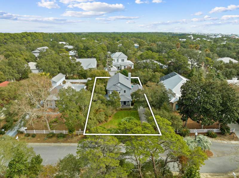 3 bedroom Detached Single Family at 258 Seabreeze Circle, Seabreeze 2nd Addn, Inlet Beach — photo 3
