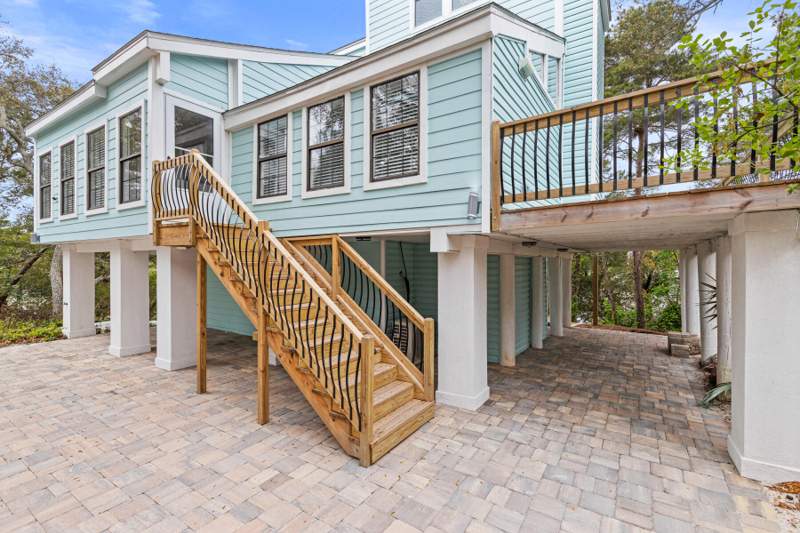 4 bedroom Detached Single Family at 301 Summit Drive, Beaconview, Destin — photo 3