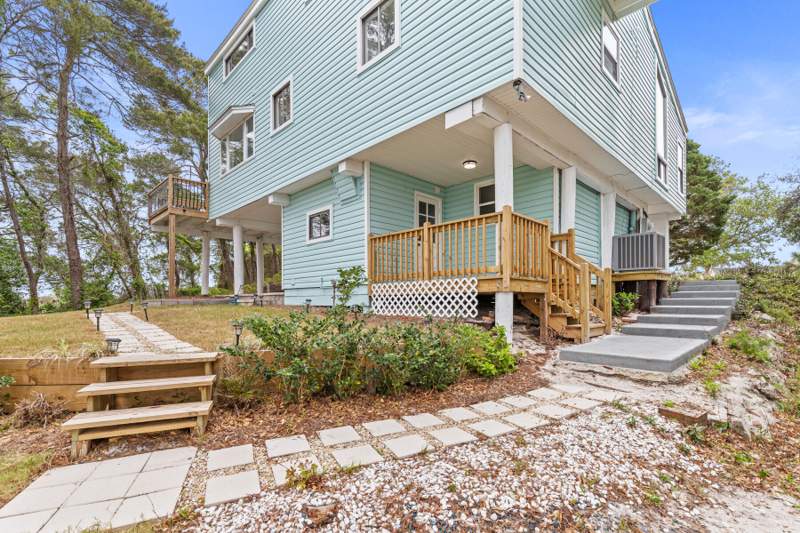 4 bedroom Detached Single Family at 301 Summit Drive, Beaconview, Destin — photo 4