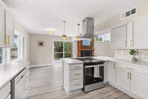 301 Summit Drive, Destin FL - photo 10 of 46