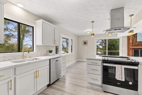 301 Summit Drive, Destin FL - photo 11 of 46