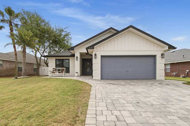 4 bedroom Detached Single Family at 475 Sandy Cay Drive, Paradise Retreat, Miramar Beach — photo 1