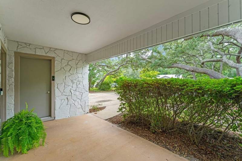 4 bedroom Detached Single Family at 606 E Greenwood Cove, Woodlands Ph 2, Niceville — photo 3