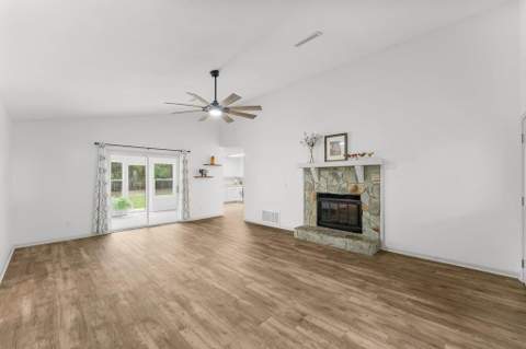 606 E Greenwood Cove, Niceville FL - photo 6 of 30