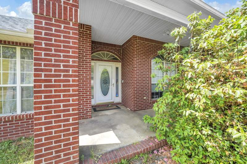 3 bedroom Detached Single Family at 531 Gallant Fox Lane, Steeplechase Ph 2, Crestview — photo 2