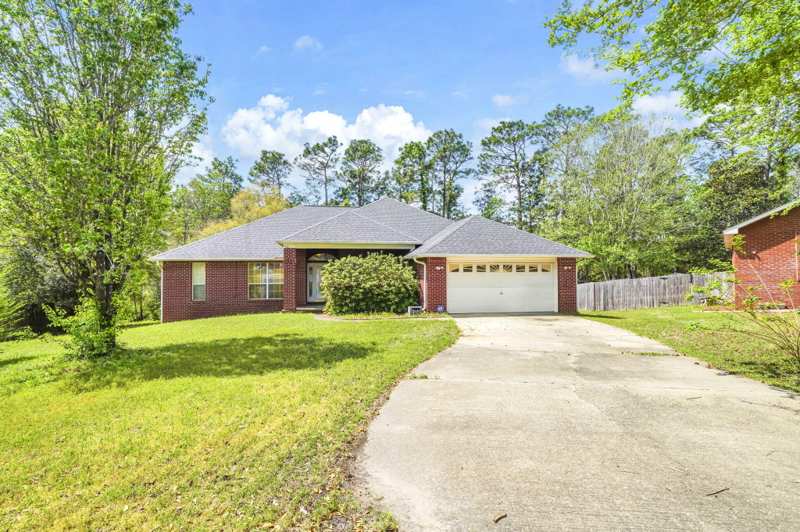 3 bedroom Detached Single Family at 531 Gallant Fox Lane, Steeplechase Ph 2, Crestview — photo 1