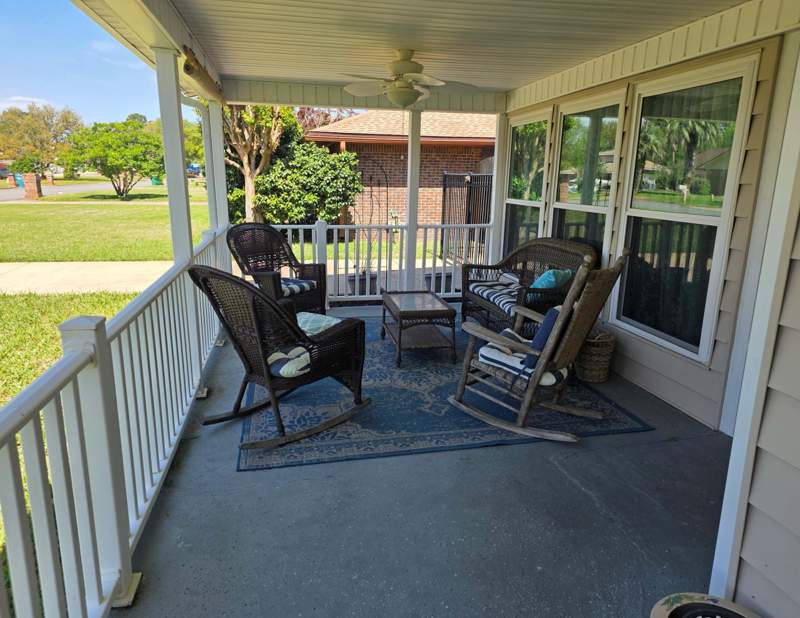 3 bedroom Detached Single Family at 19 Lake Lorraine Circle, Lake Lorraine Estates 3, Shalimar — photo 3