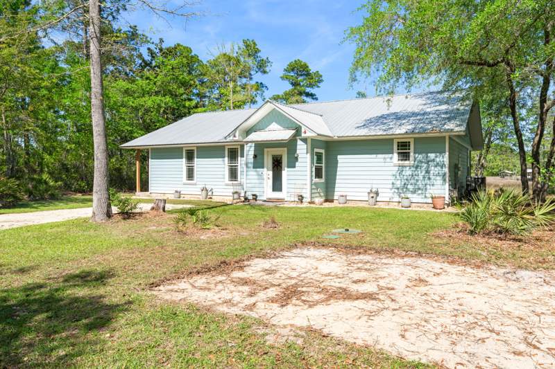 3 bedroom Detached Single Family at 528 Bay Grove Road, Mallet Bayou Reach Ph 1, Freeport — photo 2