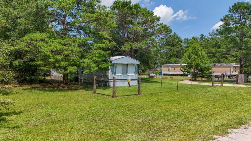2 bedroom Manufactured Home at 102 W Snapdragon Street, Oakwood Hills Unit 3, DeFuniak Springs — photo 2