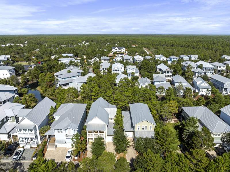 4 bedroom Detached Single Family at 470 Gulfview Circle, Highland Parks, Santa Rosa Beach — photo 4