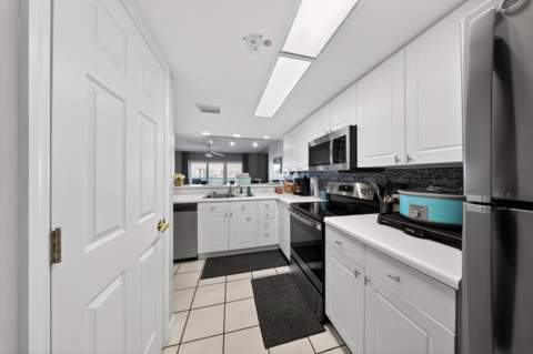 895 Santa Rosa Boulevard #510, Fort Walton Beach FL - photo 13 of 46