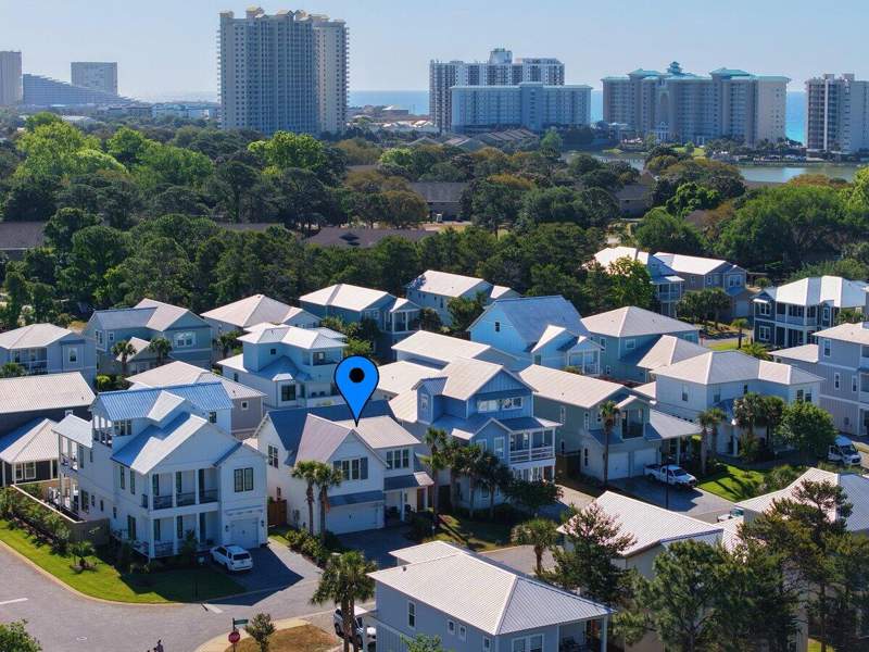 5 bedroom Detached Single Family at 46 Lake Street, Frangista Beach, Miramar Beach — photo 5