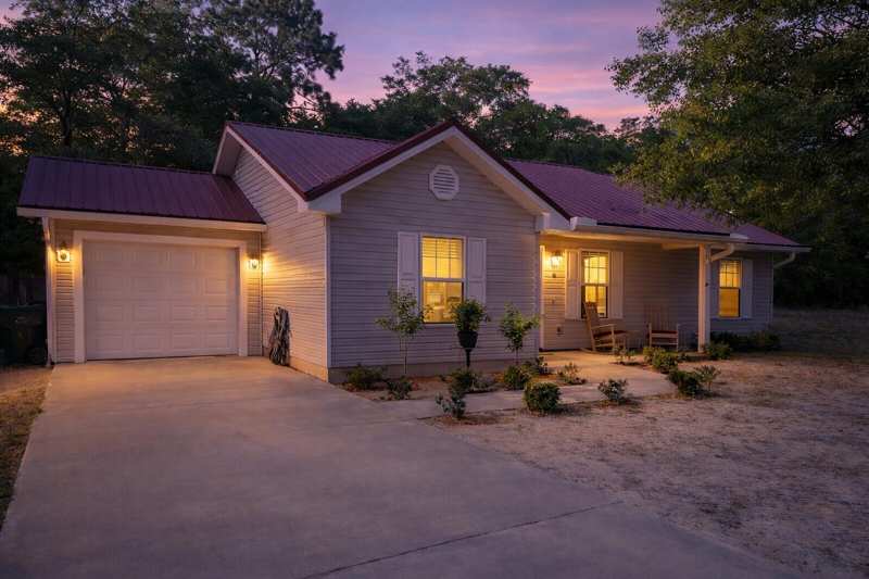 3 bedroom Detached Single Family at 65 Sidney Avenue, 65 Sidney Ave, DeFuniak Springs — photo 1