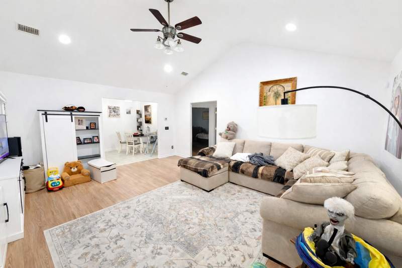 3 bedroom Detached Single Family at 65 Sidney Avenue, 65 Sidney Ave, DeFuniak Springs — photo 3