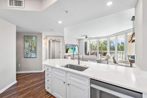 15100 Emerald Coast Parkway #Unit 306, Destin FL - photo 8 of 45
