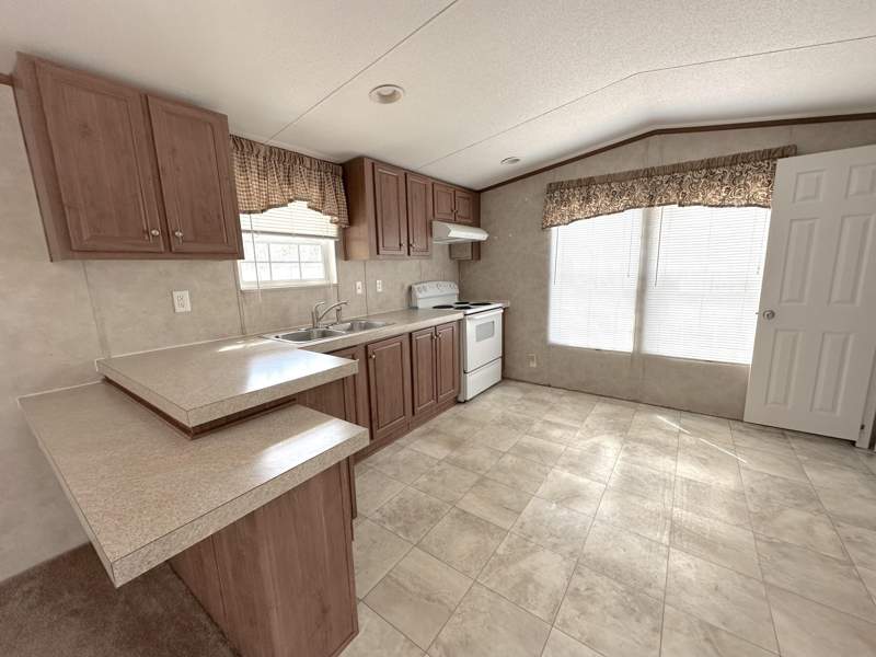 2 bedroom Mobile Home at 87 Pinetree Lane, Oakwood Hills Unit 1, DeFuniak Springs — photo 5