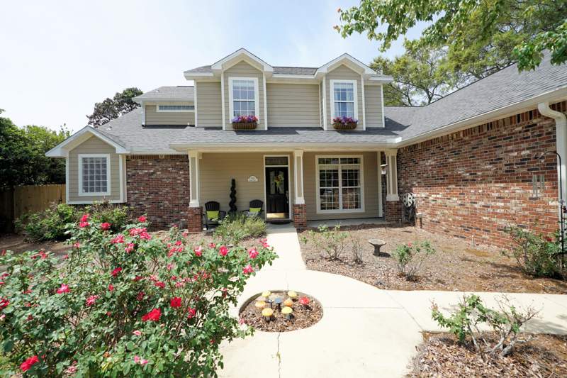 4 bedroom Detached Single Family at 941 Ruckel Drive, Rocky Bayou Country Club Estates 10, Niceville — photo 2