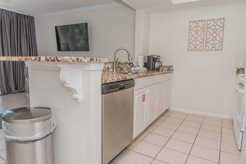 1322 SE Miracle Strip Parkway #306, Fort Walton Beach FL - photo 6 of 28