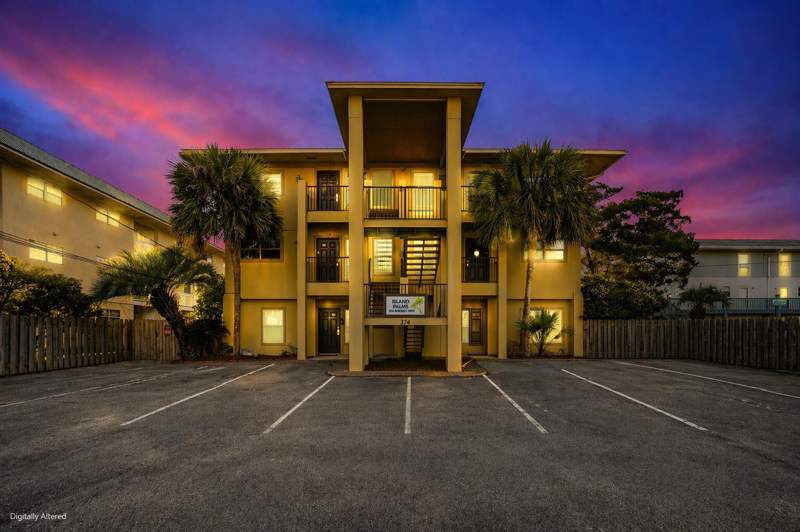 2 bedroom Condominium at 374 Bluefish Drive #Unit 3B, Island Palms Condo, Fort Walton Beach — photo 2